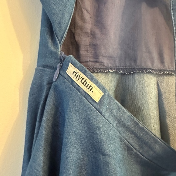 Jean Rythm Dress - Picture 3 of 5